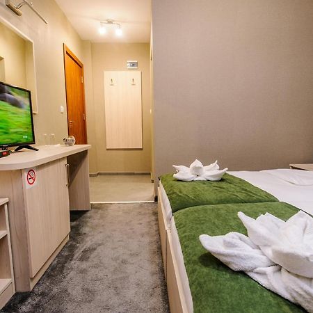 Hostel Пиргуля Miladinowzi Exteriér fotografie